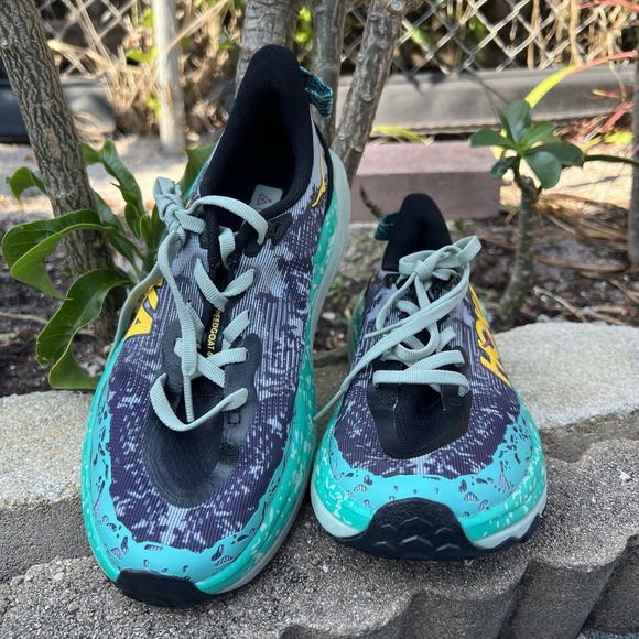 Hoka Speedgoat 6 Womens 6.5 B Trail Running Hiking Shoes Vibram 1147811 BLVR - Picture 3 of 10